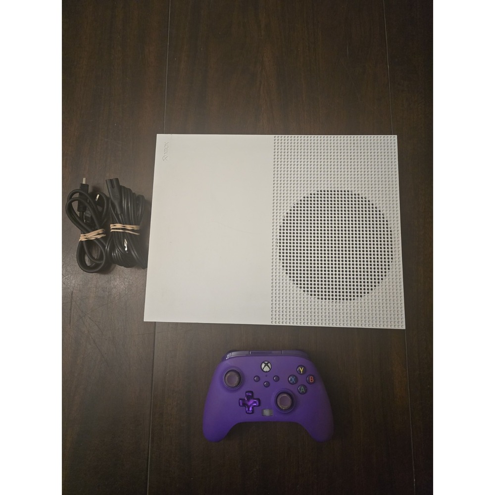 Microsoft‎ Xbox One S White 1681 Console Bundle 500GB w/Controller TESTED